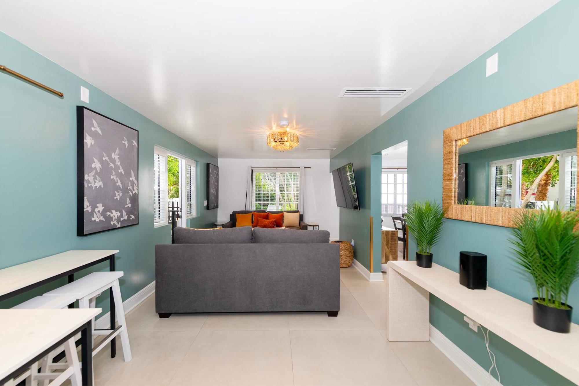 Villa Private Miami With Heatedpool And Cold Plunge Miami Beach